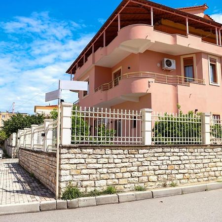 Hotel Vila Maledhi Berat Extérieur photo