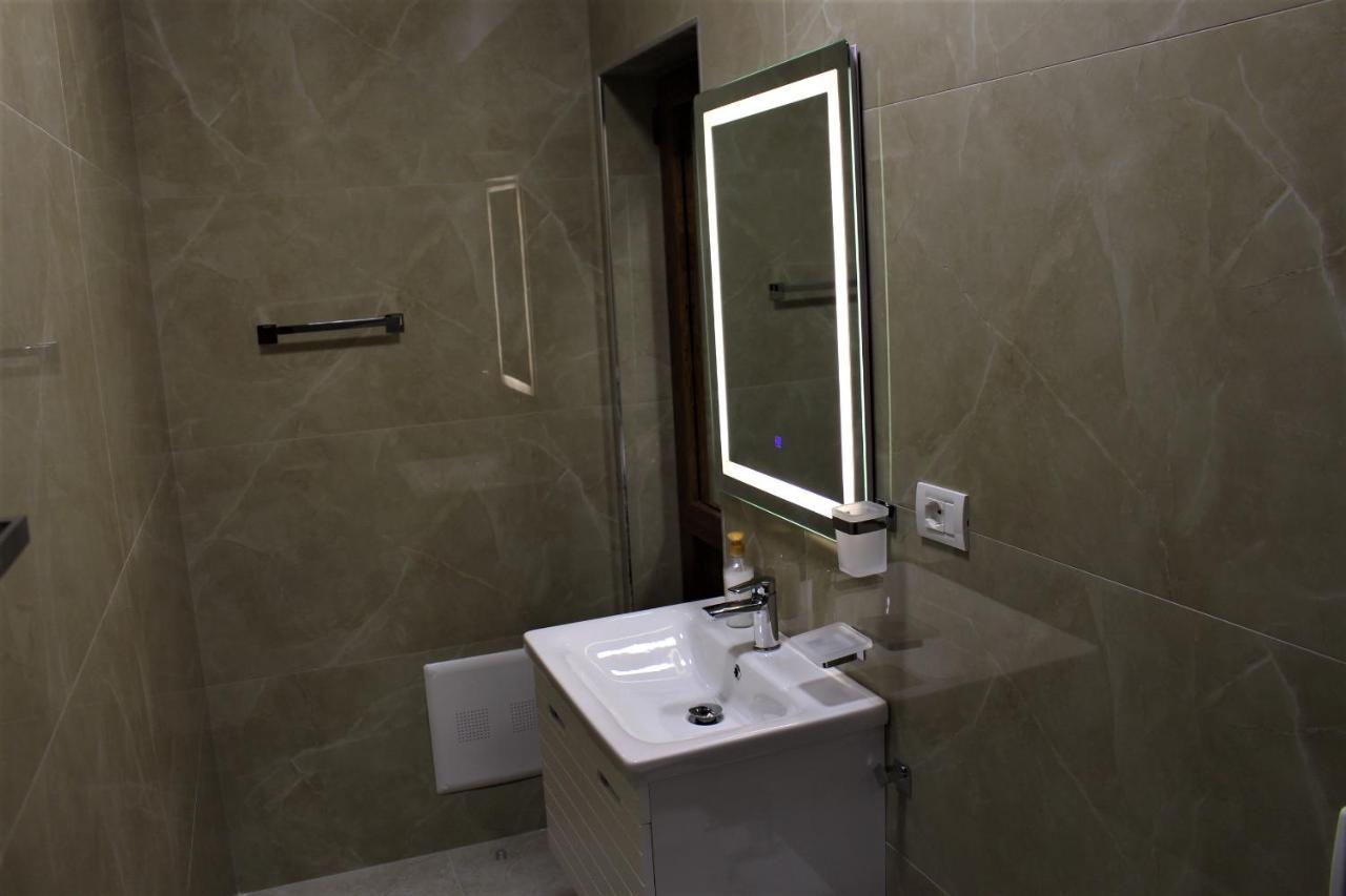 Hotel Vila Maledhi Berat Extérieur photo