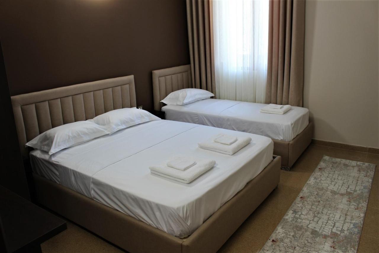 Hotel Vila Maledhi Berat Extérieur photo