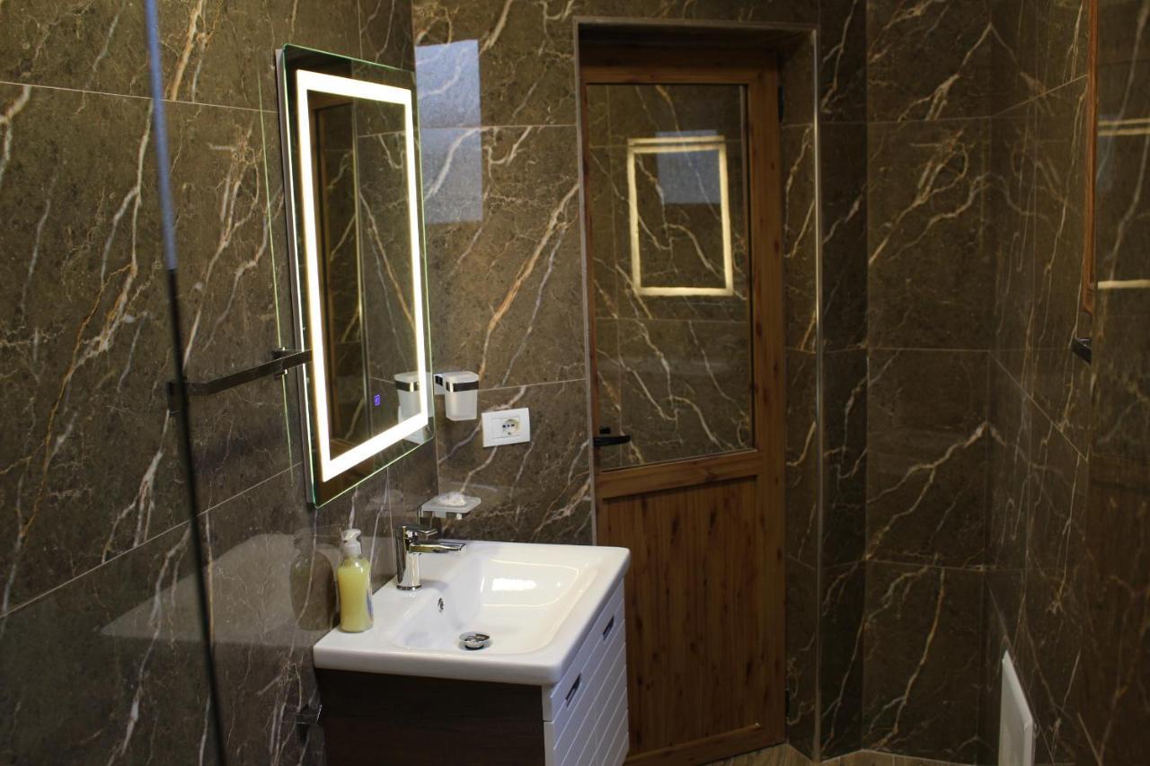 Hotel Vila Maledhi Berat Extérieur photo