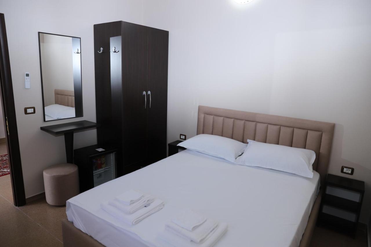 Hotel Vila Maledhi Berat Extérieur photo