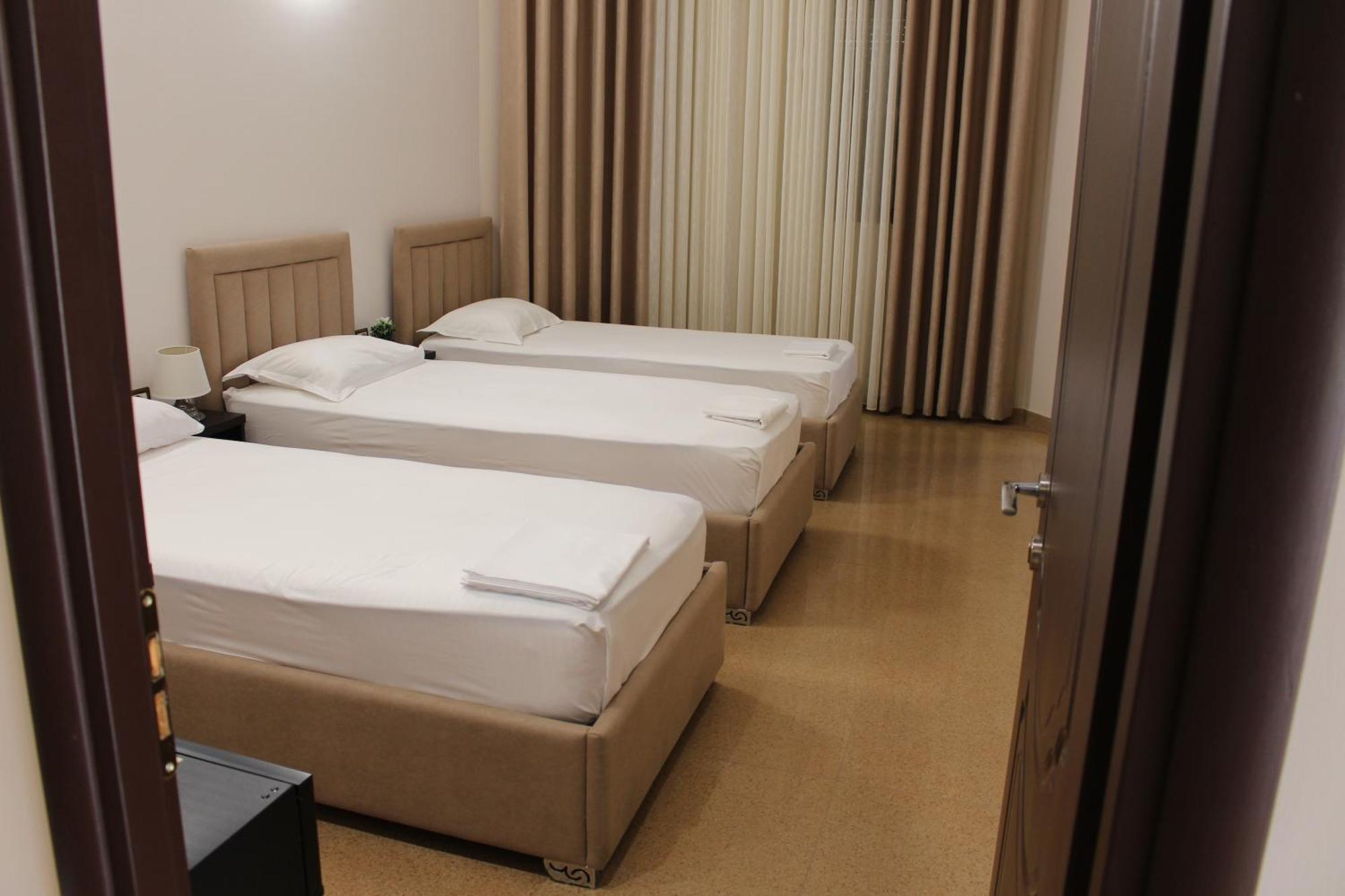 Hotel Vila Maledhi Berat Extérieur photo